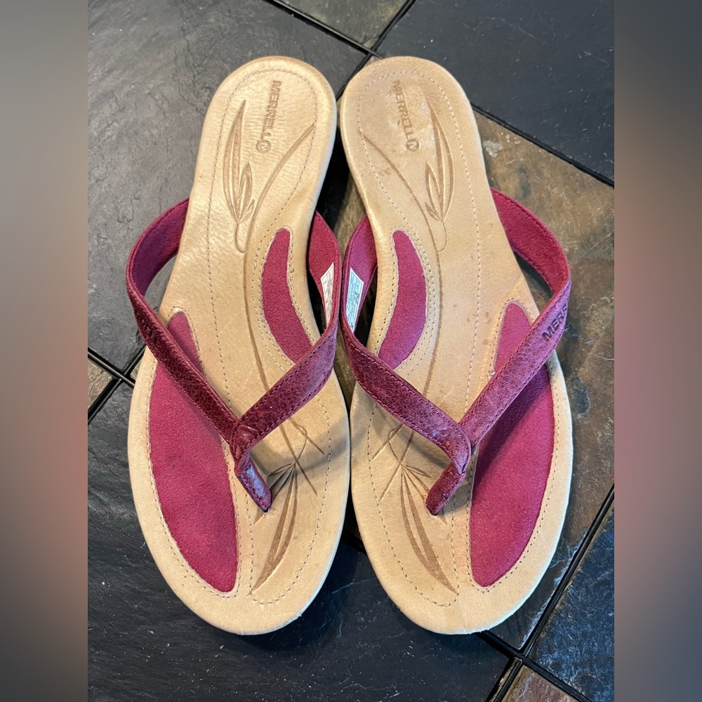 Merrell Women's Beet Red and Tan Sandals